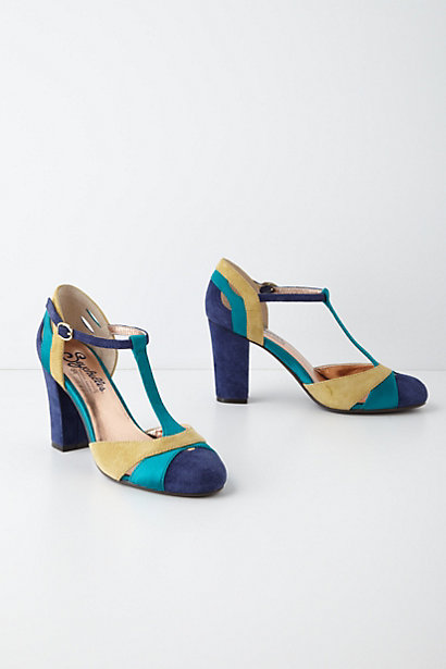 AStoriedStyle.com